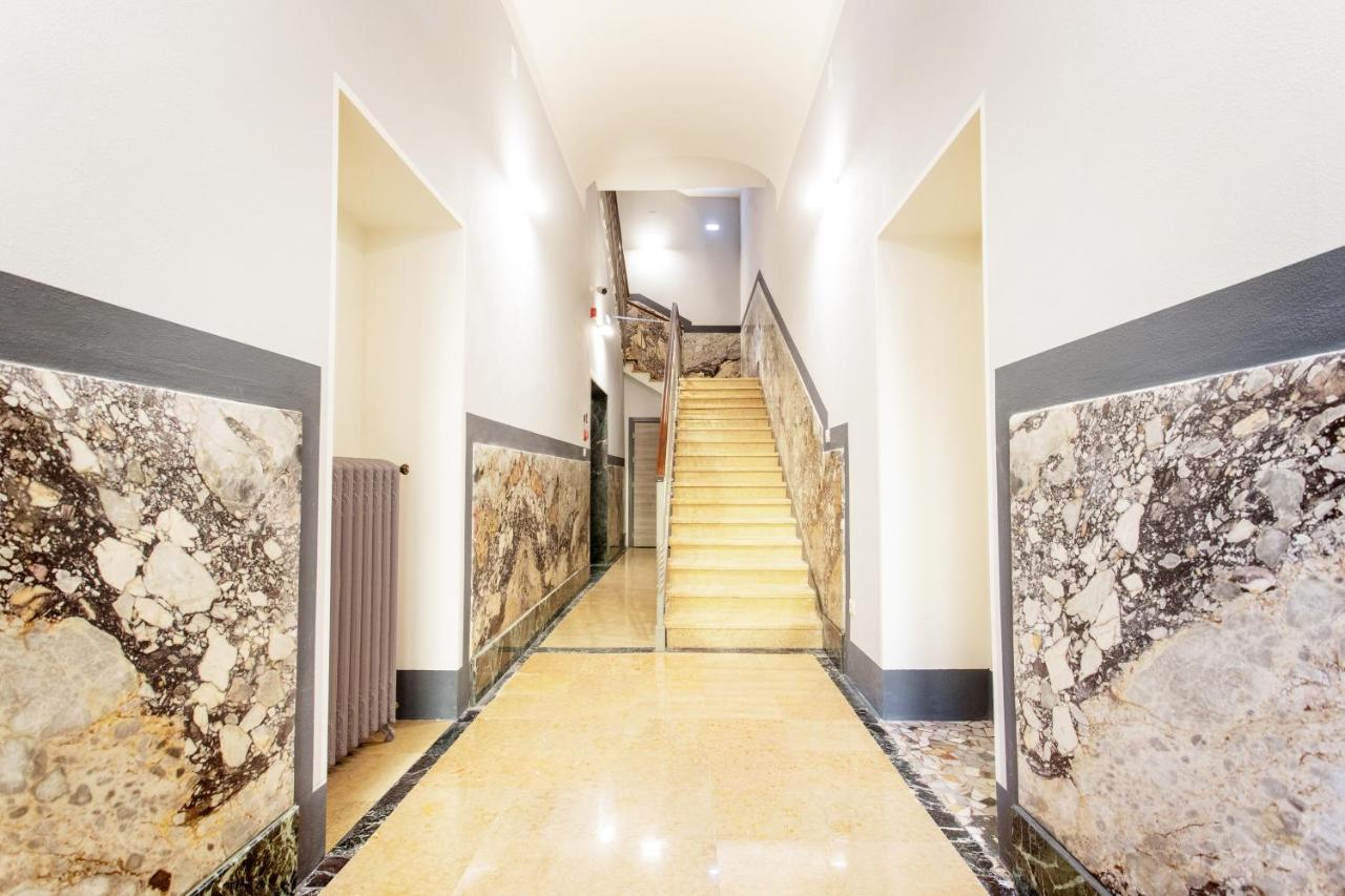 Palazzo Le Poste - And